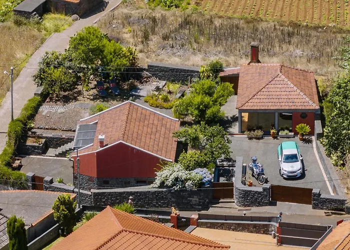 Semesterbostad Casa Da Raposeira By An Island *