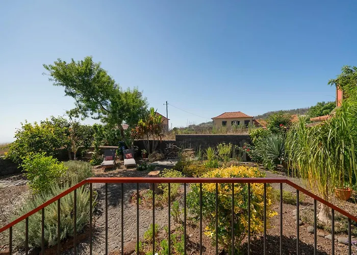 Casa Da Raposeira By An Island * Calheta (Madeira)