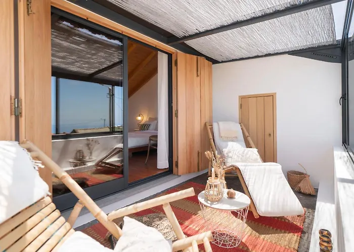 Casa Da Raposeira By An Island